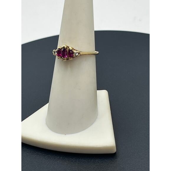 Tru Glo Vintage 14K Gold 3-Stone Ruby Diamond Accents Trilogy Ring Size 7 - Picture 2 of 14